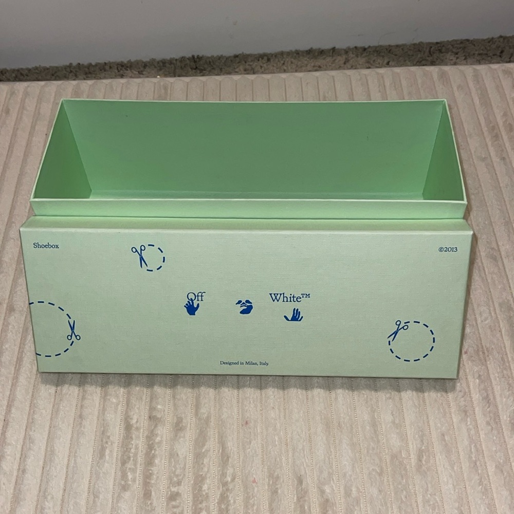 Off White Shoebox